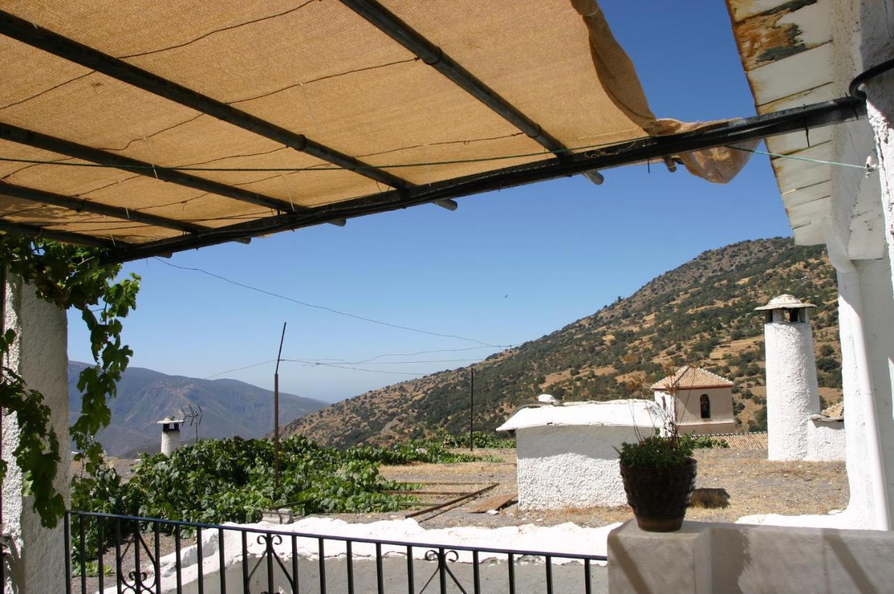 Apartamentos Y Casas Rurales Las Terrazas De La Alpujarra Bubion Exterior photo