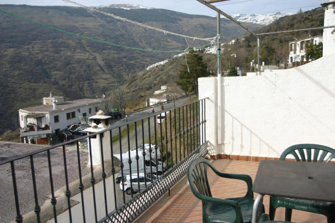 Apartamentos Y Casas Rurales Las Terrazas De La Alpujarra Bubion Exterior photo